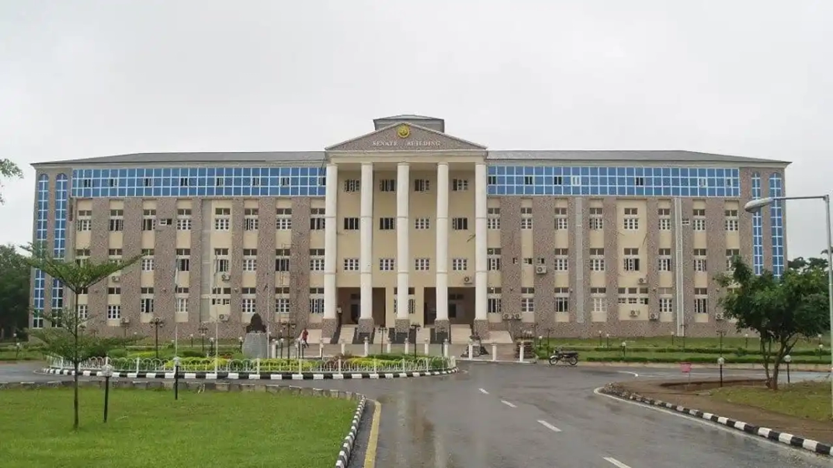 Adeleke University