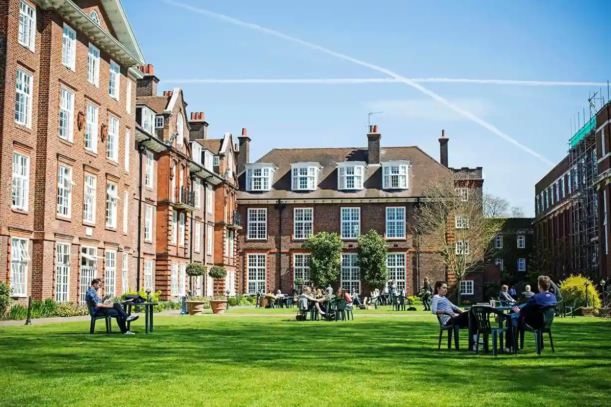 Regent's University London